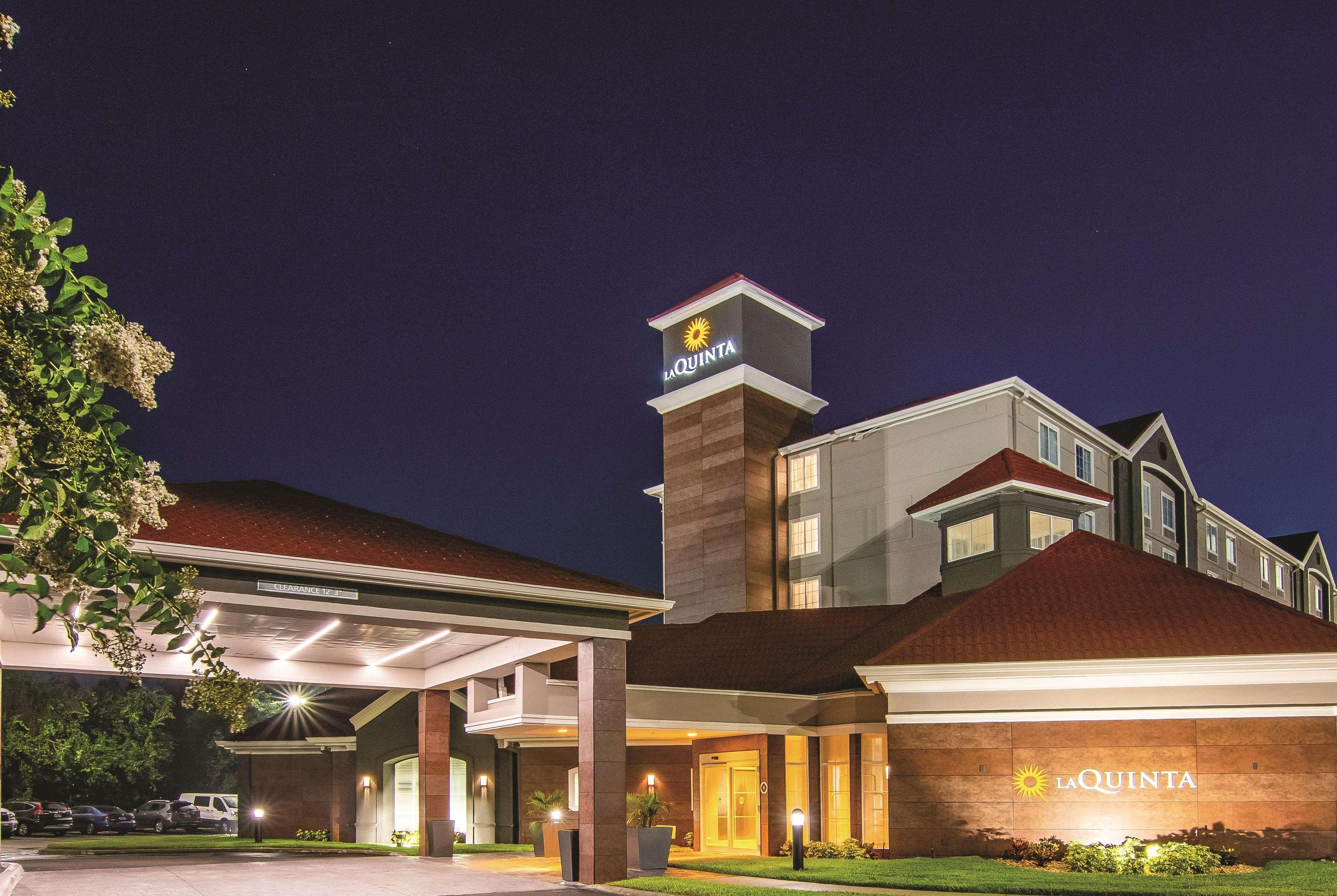 Отель La Quinta By Wyndham Orlando Ucf Alafaya Экстерьер фото