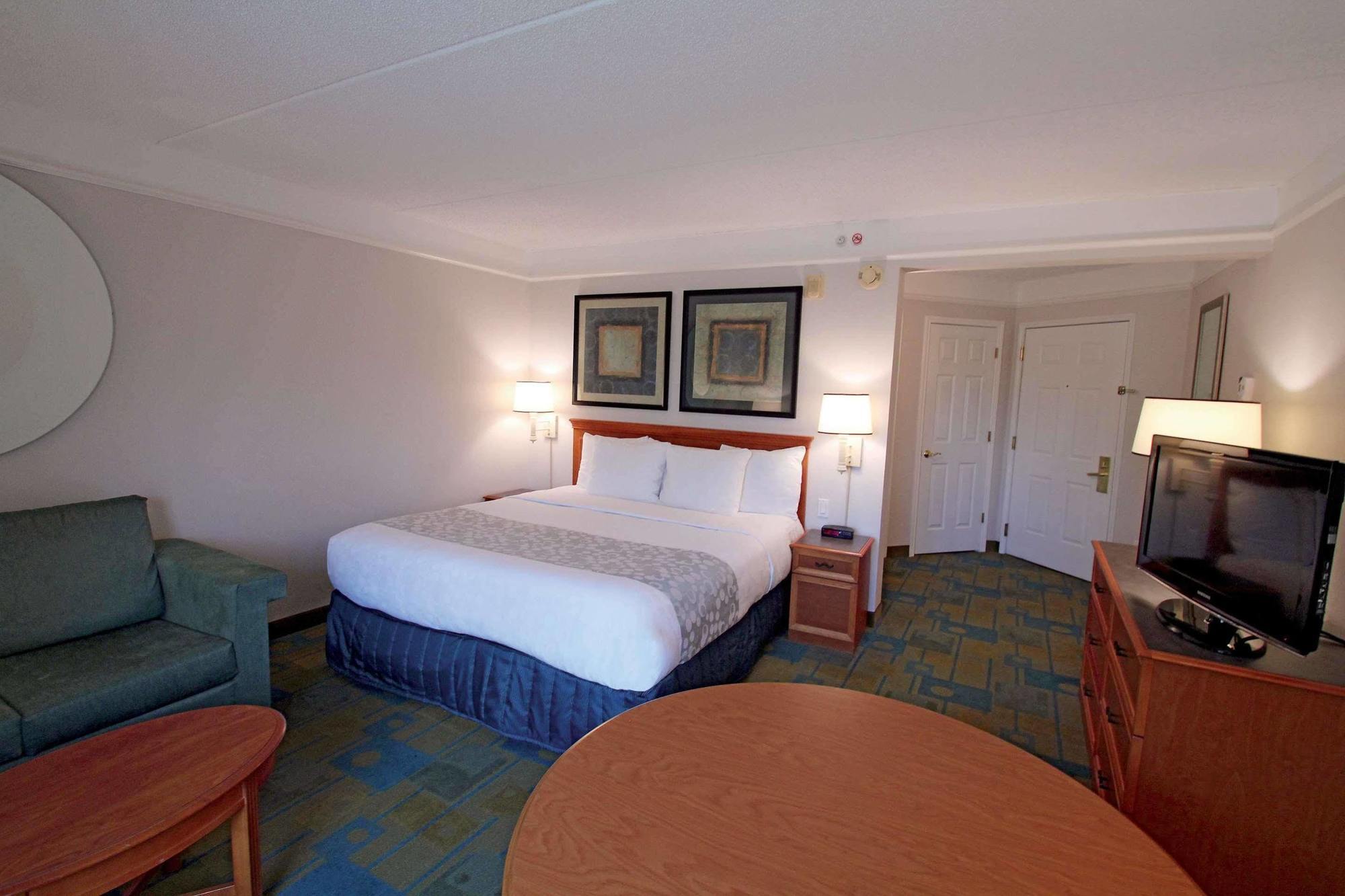 Отель La Quinta By Wyndham Orlando Ucf Alafaya Экстерьер фото