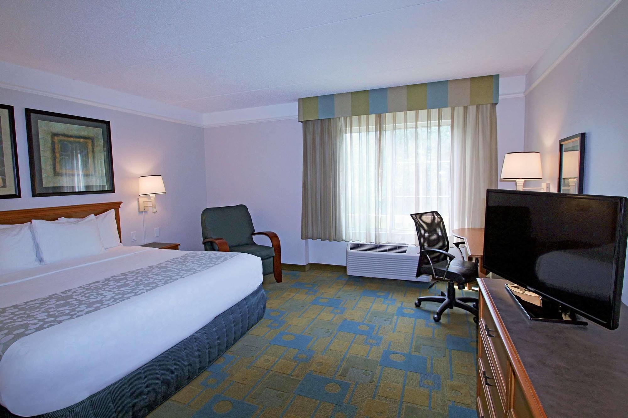 Отель La Quinta By Wyndham Orlando Ucf Alafaya Экстерьер фото